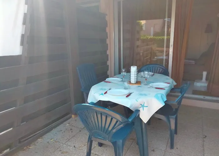 5003 - Cap D'agde Pour 2 Personnes De La Roquille *